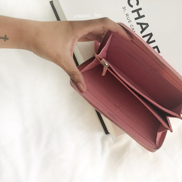 🌸SOLD🌸 Part II: Chanel Zippy Wallet Clutch - Picture 3 of 8